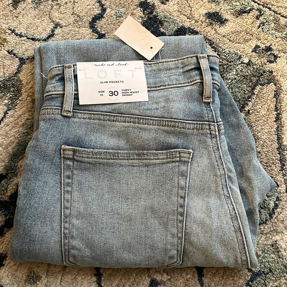 New with tags loft jeans.